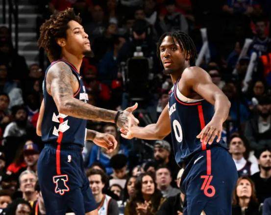 网页版登录入口-哈登离开，马克西凶猛蹿升冲全明星+2.1亿肥约