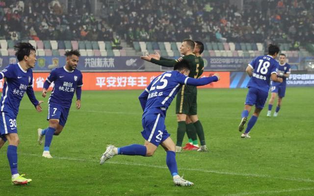 三镇加速抢分土炮扛大旗 主帅：中国球员让我欣喜