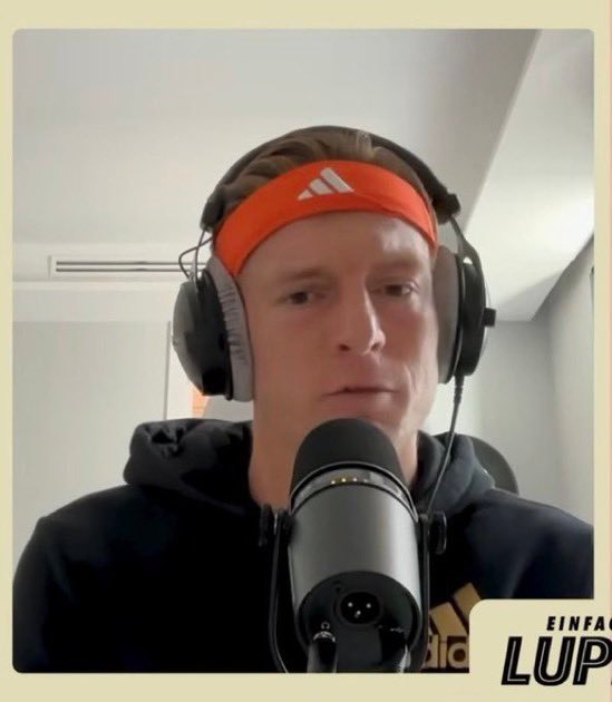 克罗斯谈伯纳乌被嘘经历，回忆1-4负阿贾克斯|托尼·克罗斯|皇马|皇家马德里|圣地亚哥-伯纳乌足球场|阿贾克斯足球俱乐部_新浪体育_新浪新闻